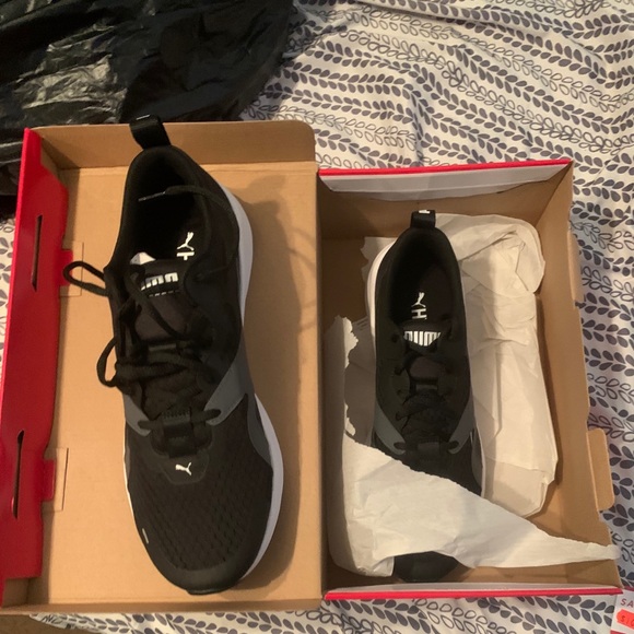 BRAND NEW!! Pumas - Picture 4 of 4